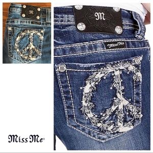 Miss Me Peace sign. 29🎈BOGO 🎈